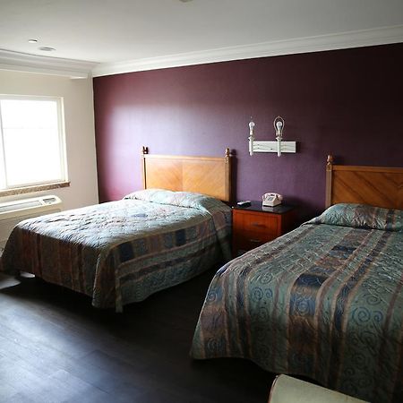 Chateau Inn&Suites Downey Extérieur photo